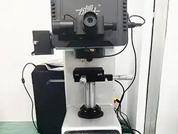 Твердомер Виккерса